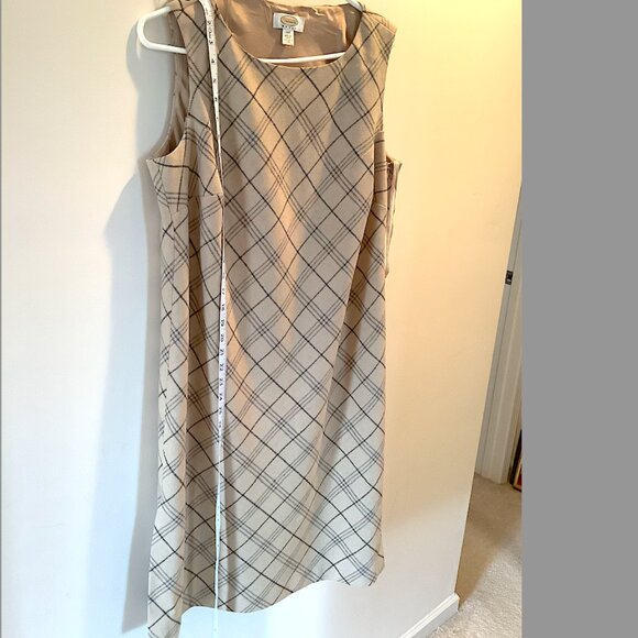 Talbots Dresses & Skirts - Talbots Woman beige plaid Sleeveless Dress Size 14W, Wool, lined, side zip
